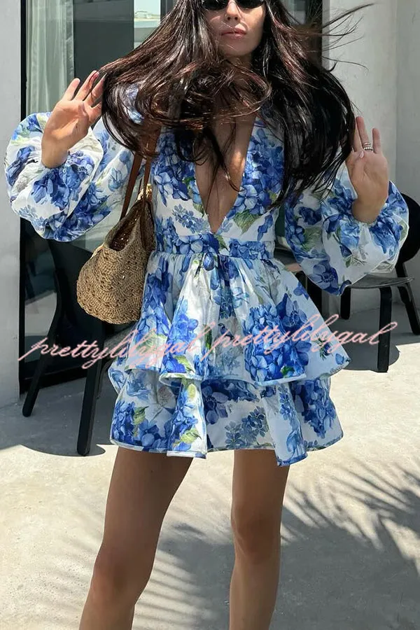 Feminine and Sexy Floral Print Deep V-neck Balloon Sleeve Tiered Mini Dress